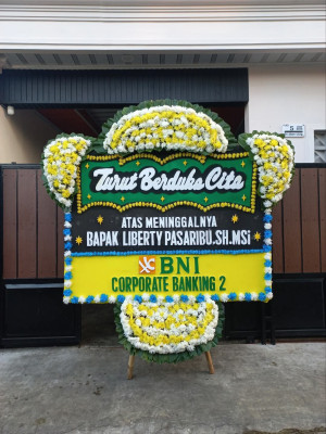 Papan Bunga Duka di Toba